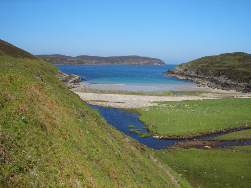 Der Strand hinterm Ferienhaus