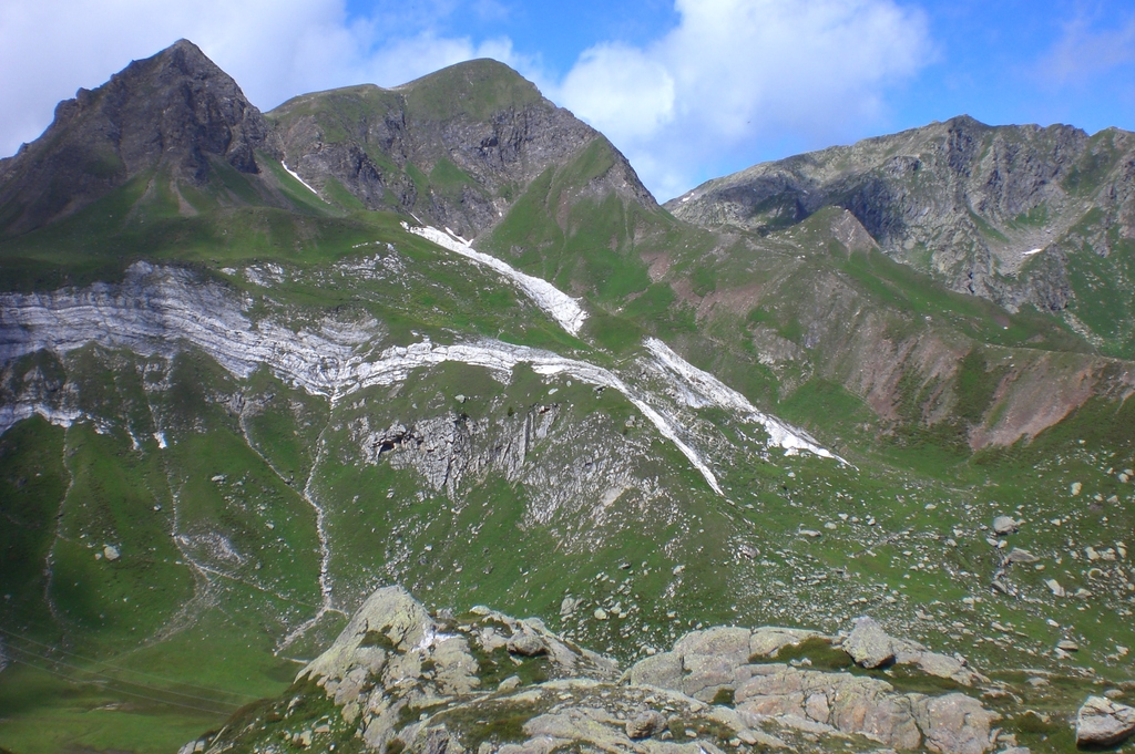 Felsband aus Zuckerdolomit